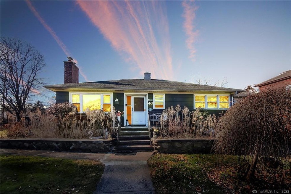 40 Pullen Ave, Oakville, CT 06779 - photo 1