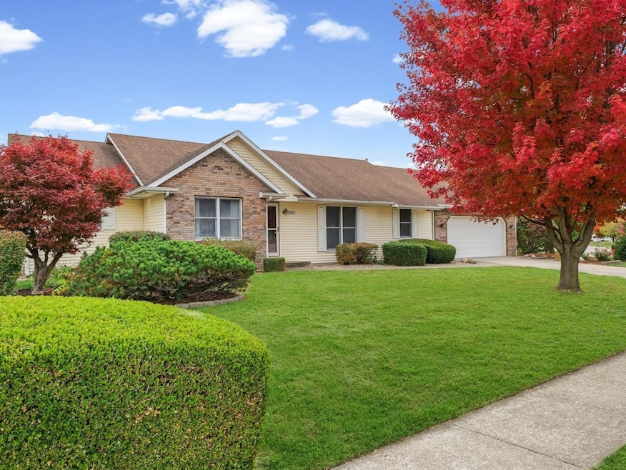 1201 E Center St, Monticello, IL 61856 - photo 1