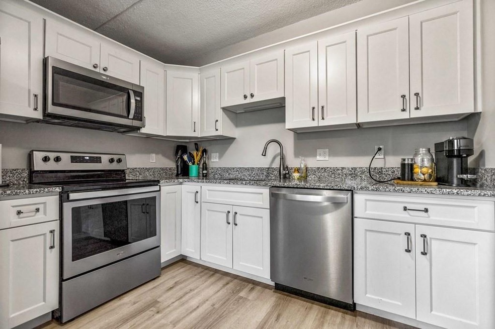 Captain Cove's Condominiums unit 720, Quincy, MA 02169 - photo 1