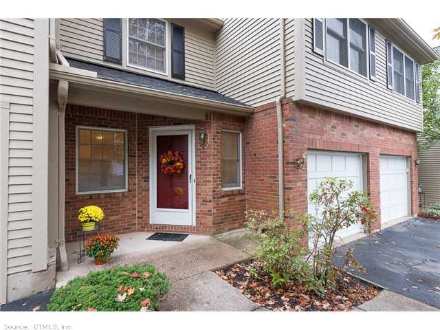 47 Crown Ridge unit 47, Newington, CT 06111 - photo 1