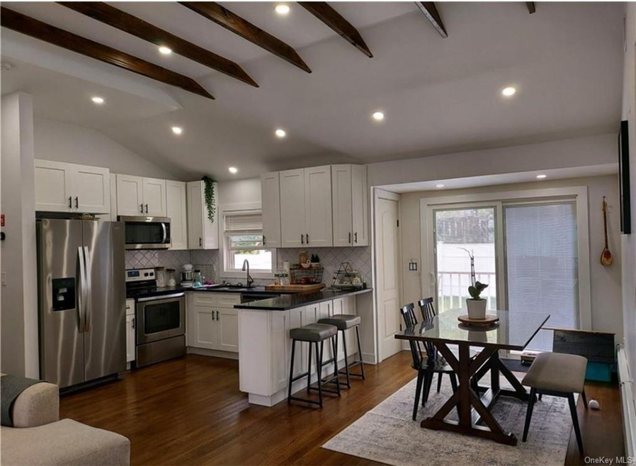 6 Rosemont Rd, Monroe, NY 10950 - photo 1