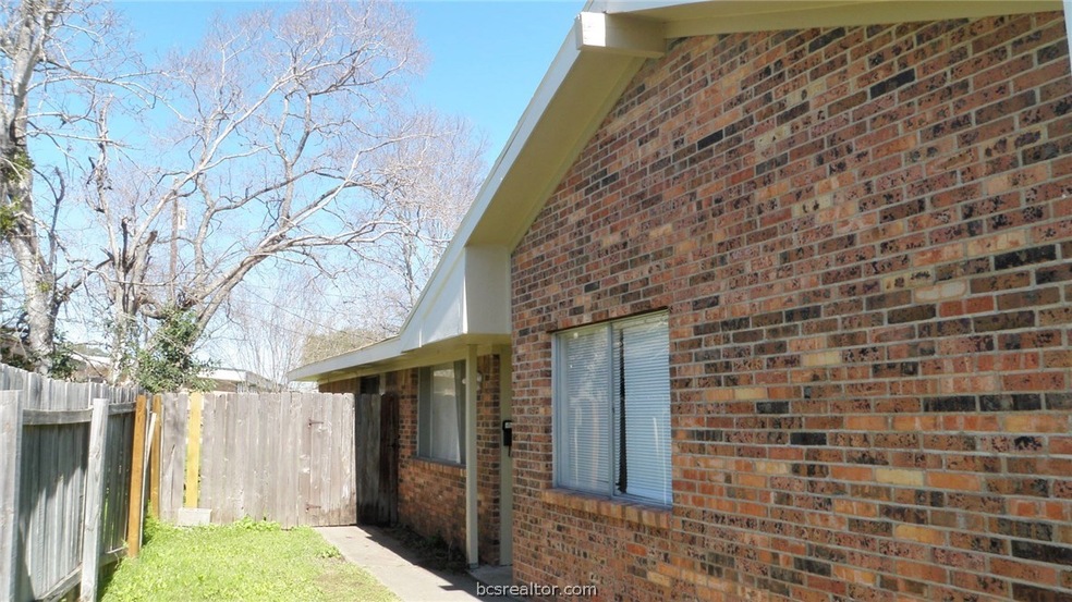 1703 Lawyer St, College Station, TX 77840 - photo 1