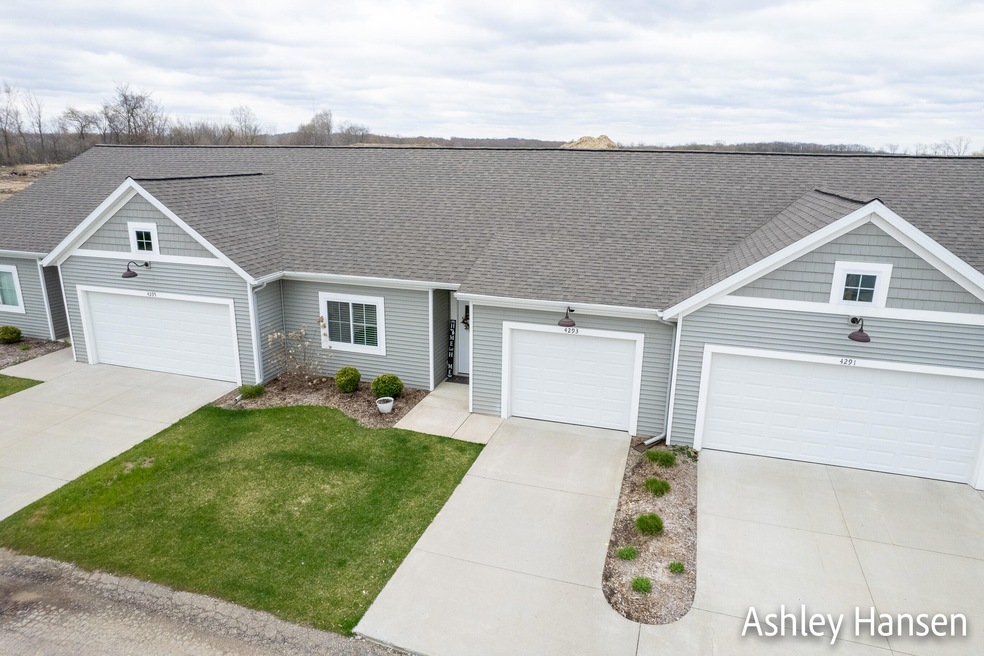 4293 Cidermill Dr , Wayland , MI-1