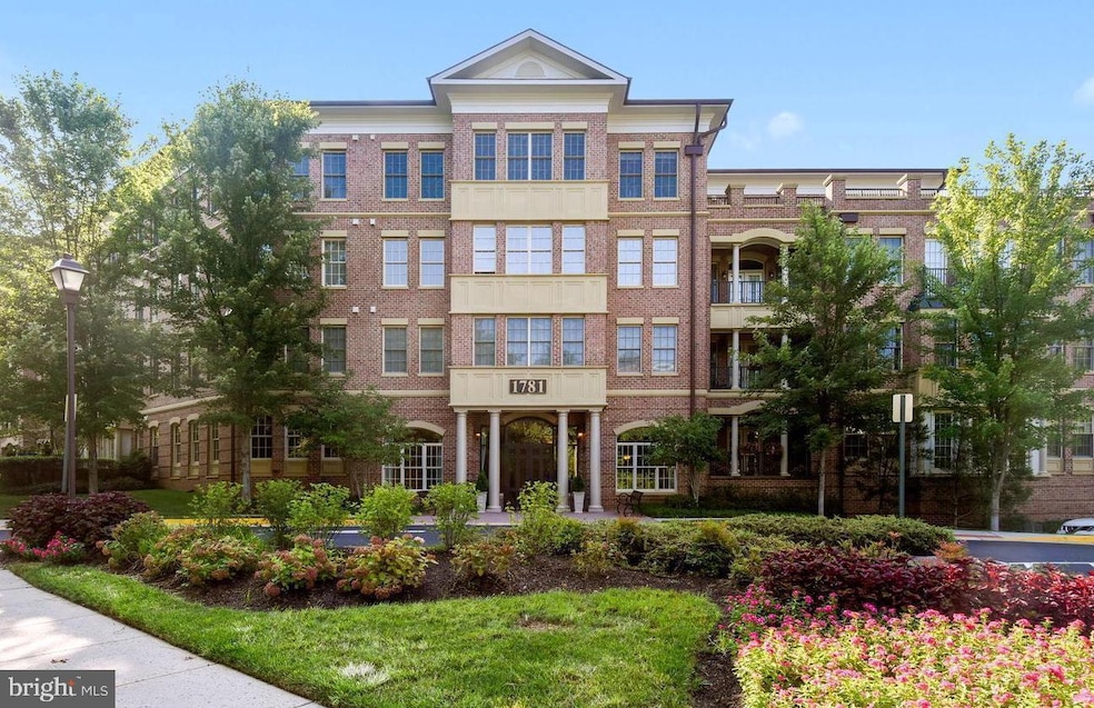 1781 Chain Bridge Rd unit 202, McLean, VA 22102 - photo 1