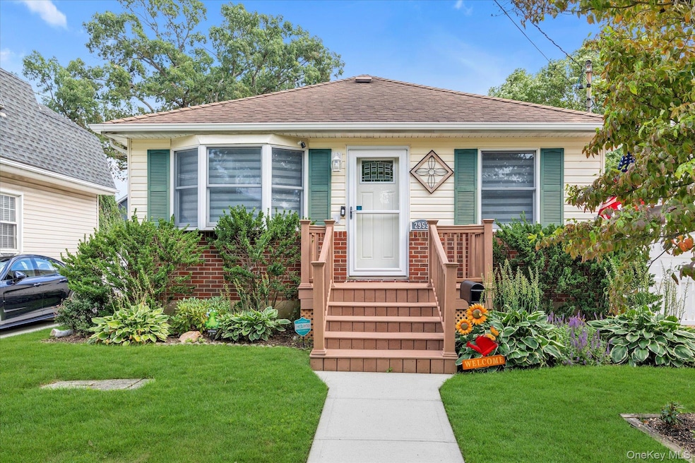 2953 Stevens St, Oceanside, NY 11572 - photo 1