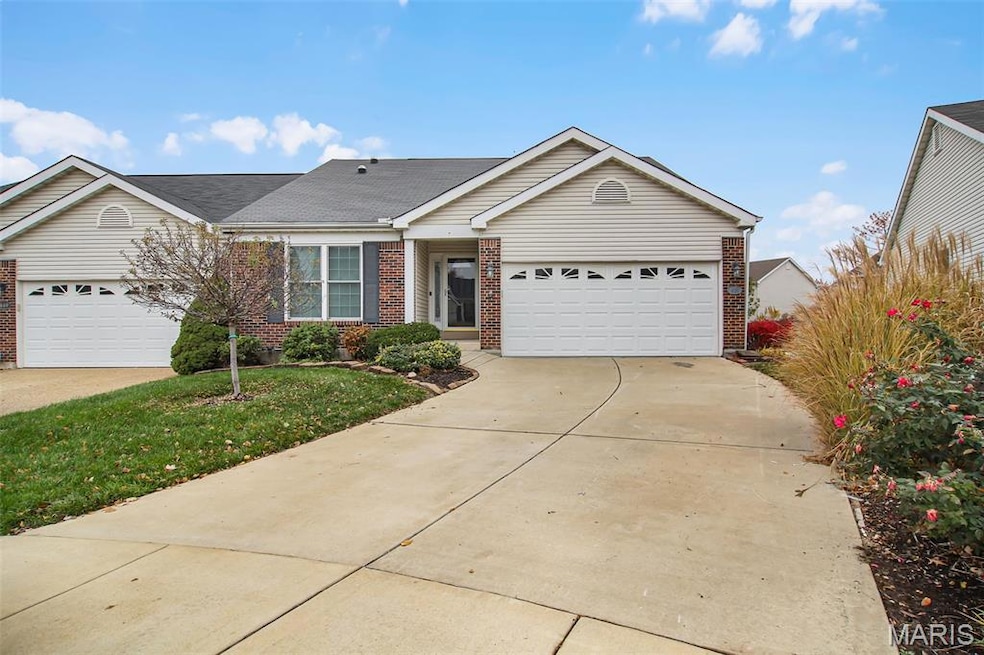 451 Prevot Ave, Saint Charles, MO 63303 - photo 1