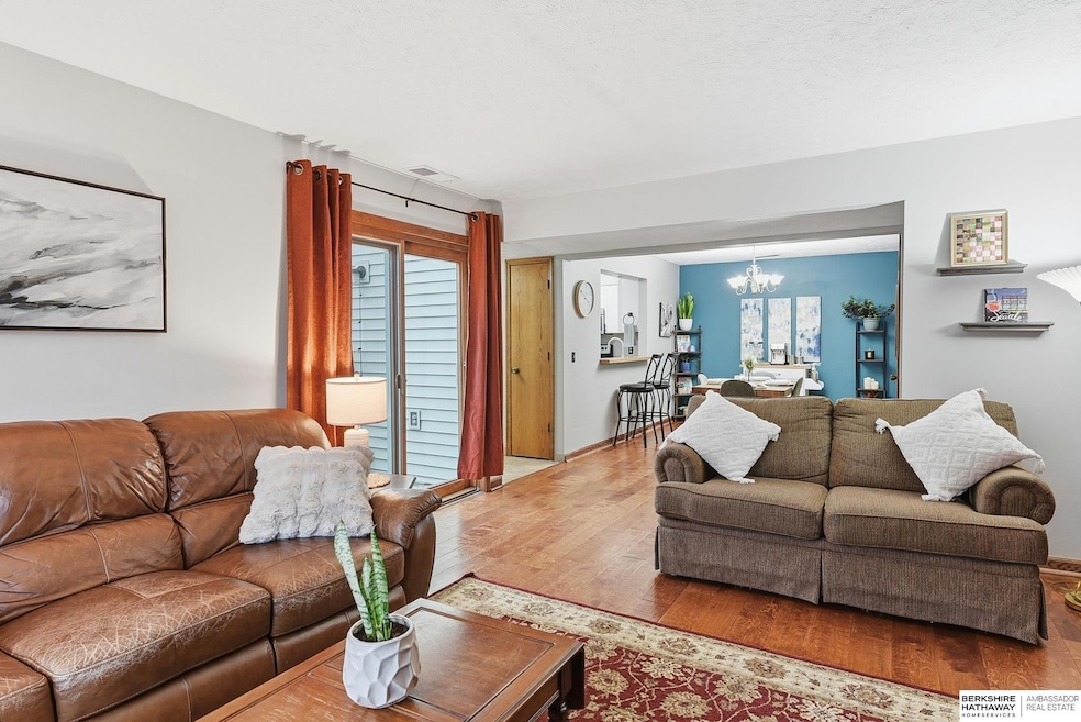 134 N 36th St unit 11, Omaha, NE 68131 - photo 1