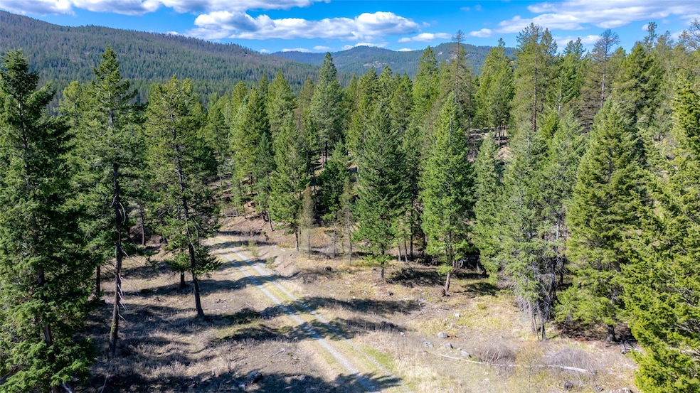 380 Viano Ln, Kalispell, MT 59901 - photo 1