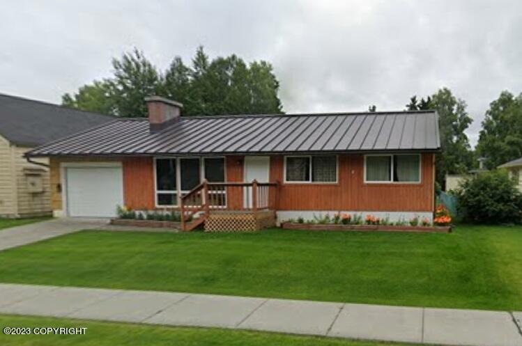 Front of Bob Endsley's home