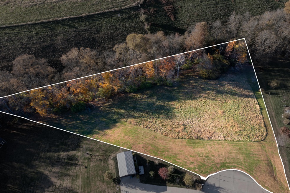 135 Doe Dr, Dry Ridge, KY 41035 - photo 1