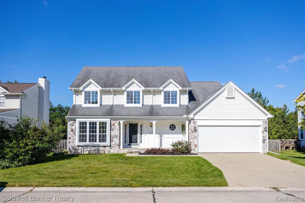 Welcome home to 24261 Scarlet Court in Novi <3!