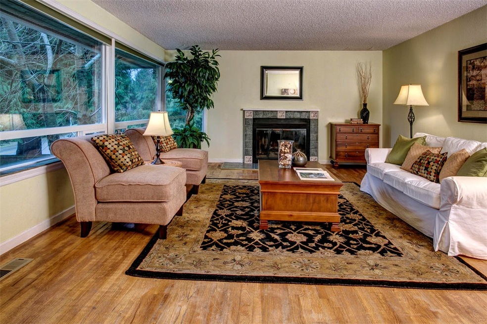 8723 231st St SW, Edmonds, WA 98026 - photo 1