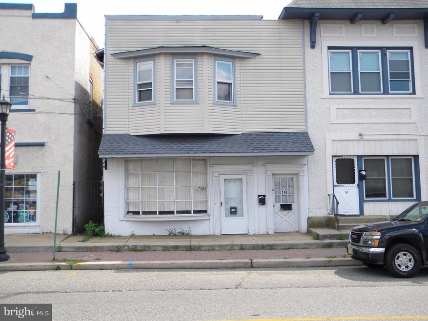 14 W High St unit . A, Clayton, NJ 08312 - photo 1