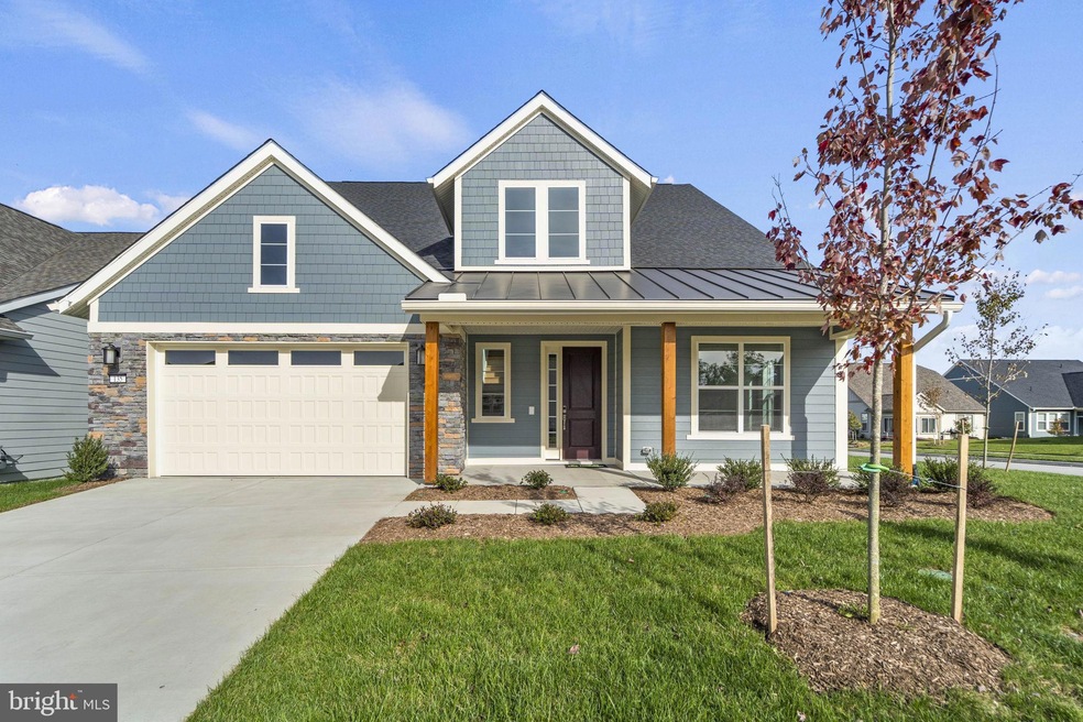 135 Cowbird St, Lake Frederick, VA 22630 - photo 1