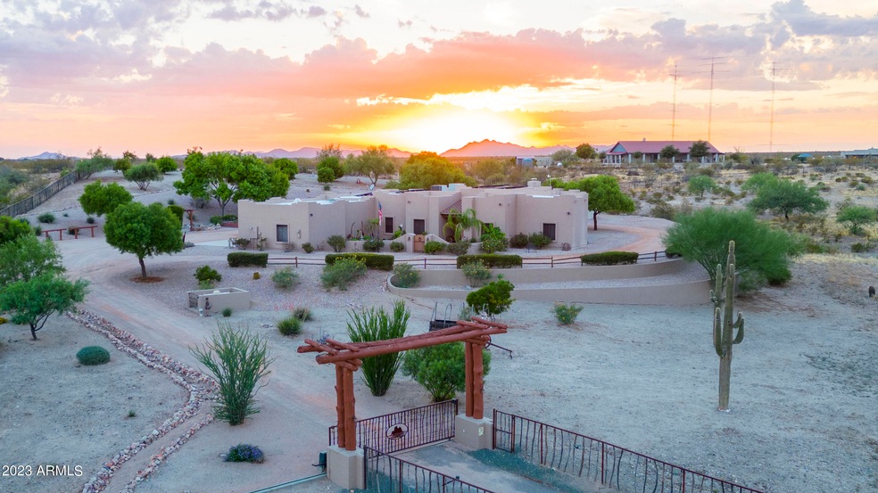 34620 S Elyssa Ln, Wickenburg, AZ 85390 - photo 1