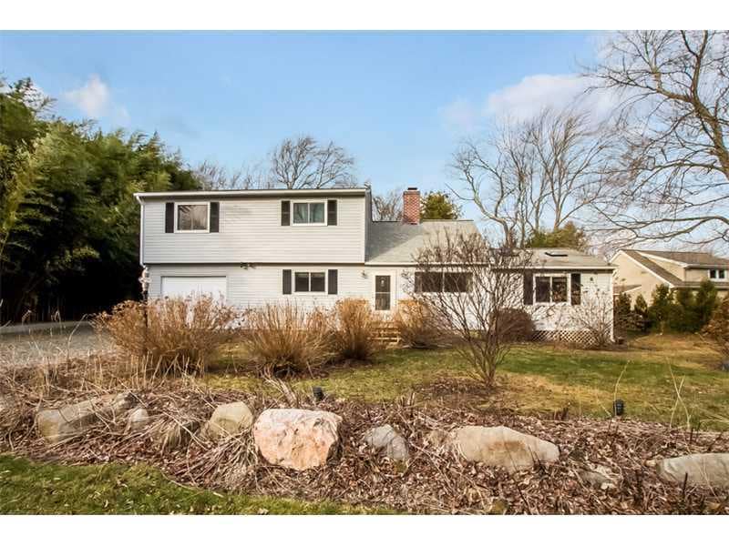 64 Bonnet Point Rd, Narragansett, RI 02882 - photo 1