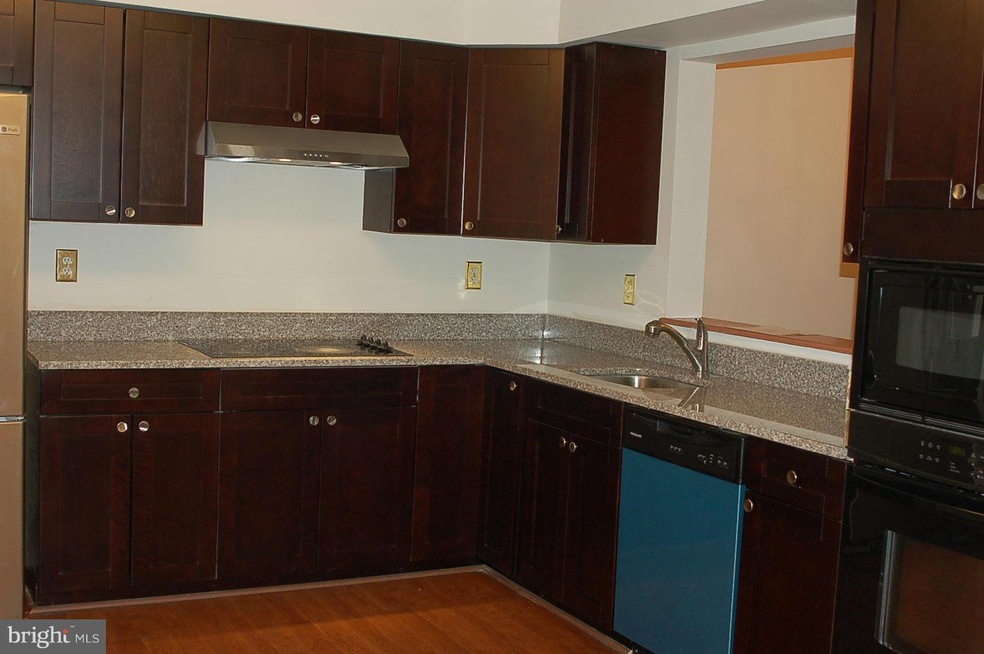 12 Dickens Square, Lutherville Timonium, MD 21093 - photo 1