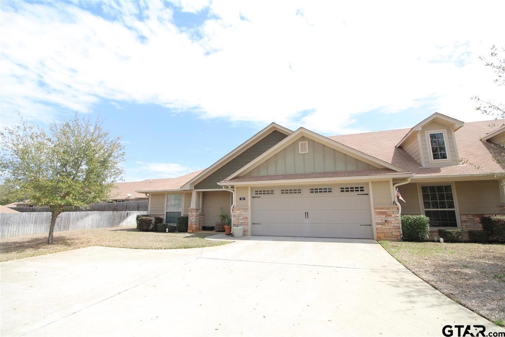 421 421 W Cumberland Rd unit 401, Tyler, TX 75703 - photo 1