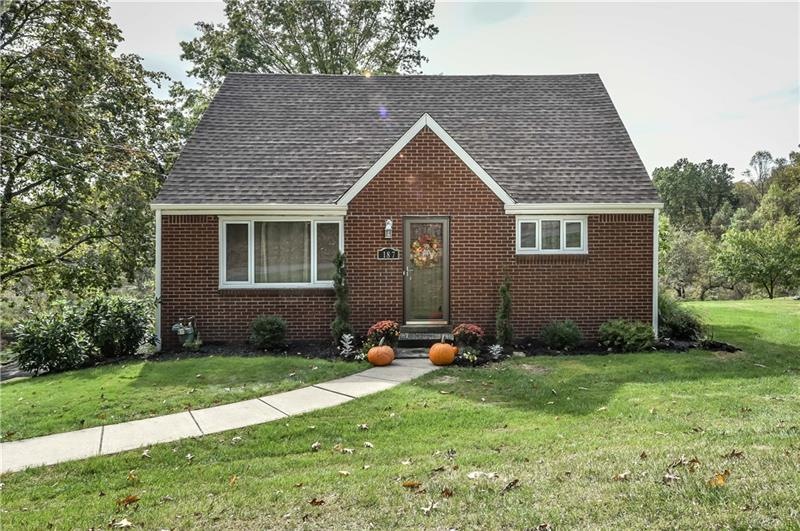 Classic Cape Cod home with stunning Great Room add