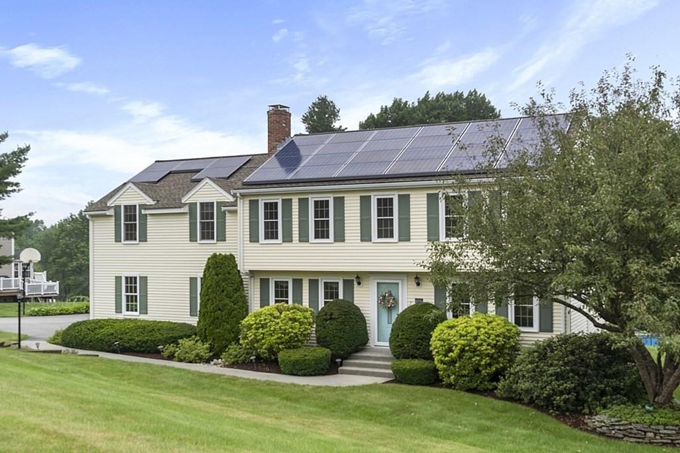 7 Hanson Rd, Charlton, MA 01507 - photo 1