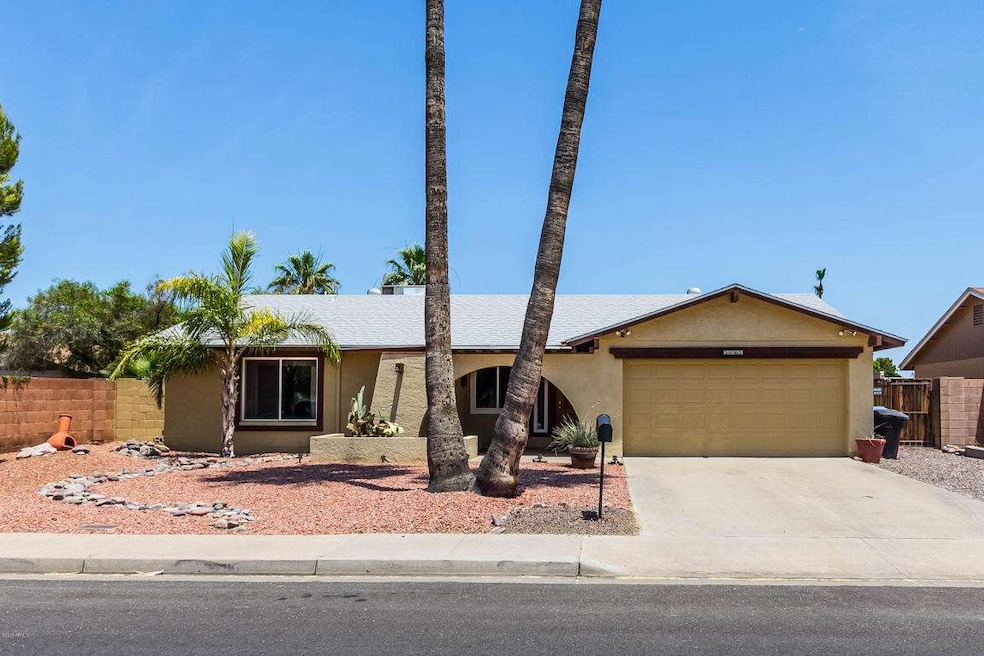 2063 S Beverly unit 1, Mesa, AZ 85210 - photo 1