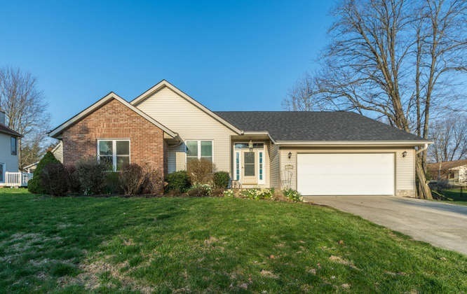 3965 N Tulipwood Ct, Bloomington, IN 47404 - photo 1