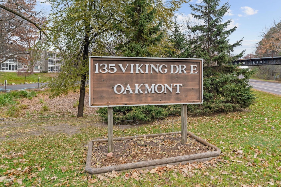 135 Viking Dr E unit 321, Little Canada, MN 55117 - photo 1