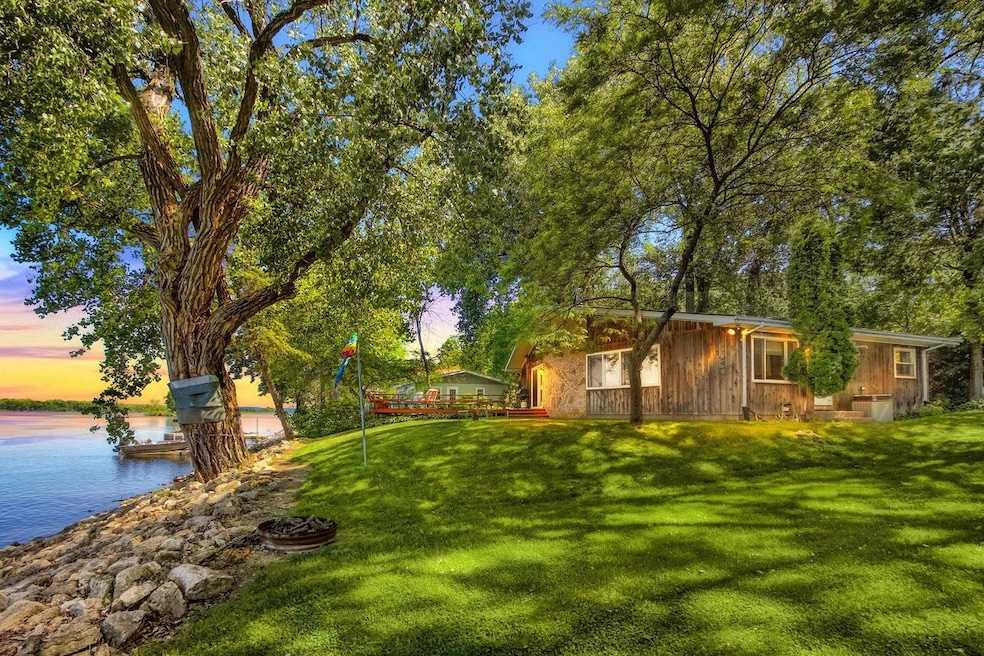 1325 Mississippi Dr, Dakota, MN 55925 - photo 1