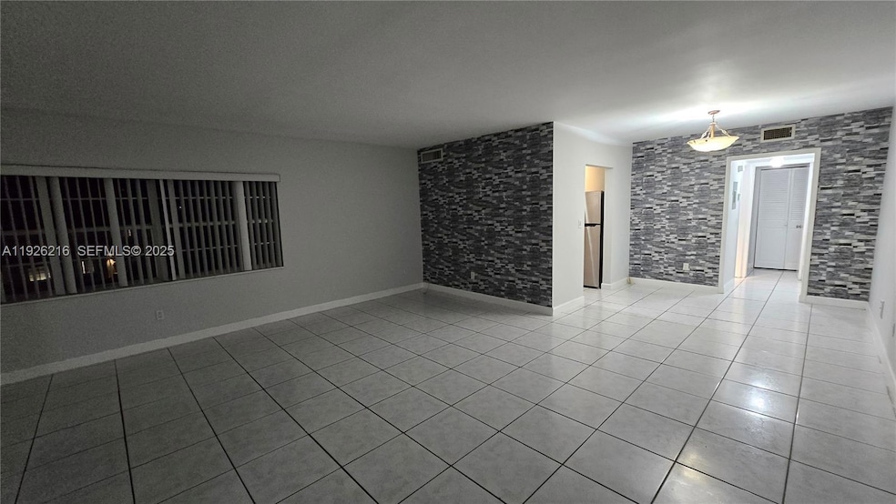 11855 NE 19th Dr unit 52, North Miami, FL 33181 - photo 1