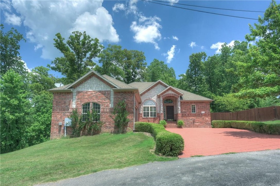 2 Wyke Cir, Bella Vista, AR 72714 - photo 1