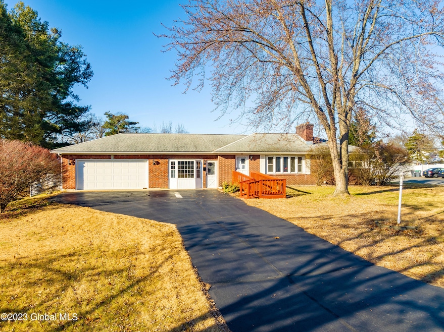 80 Mcnutt Ave, Albany, NY 12205 - photo 1