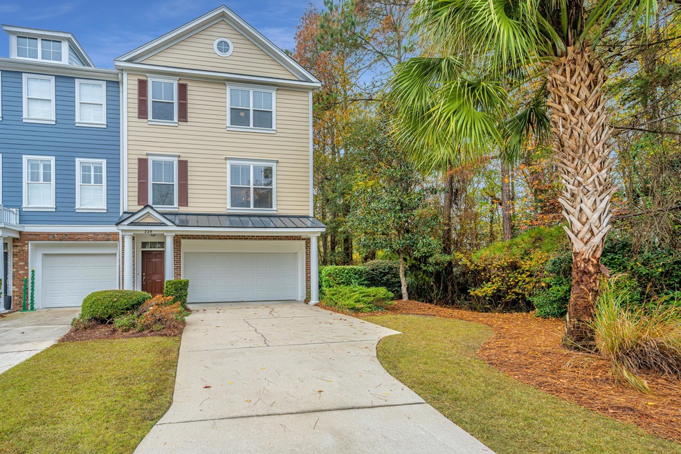 228FairSailingRd03