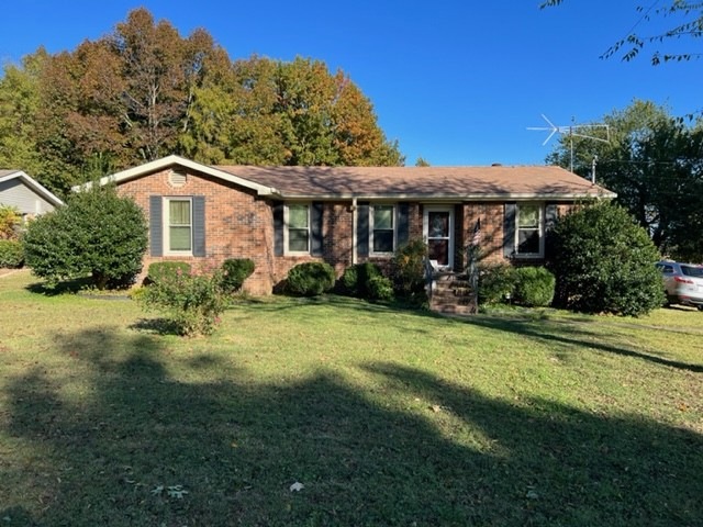 1306 Wesley St, Shelbyville, TN 37160 - photo 1