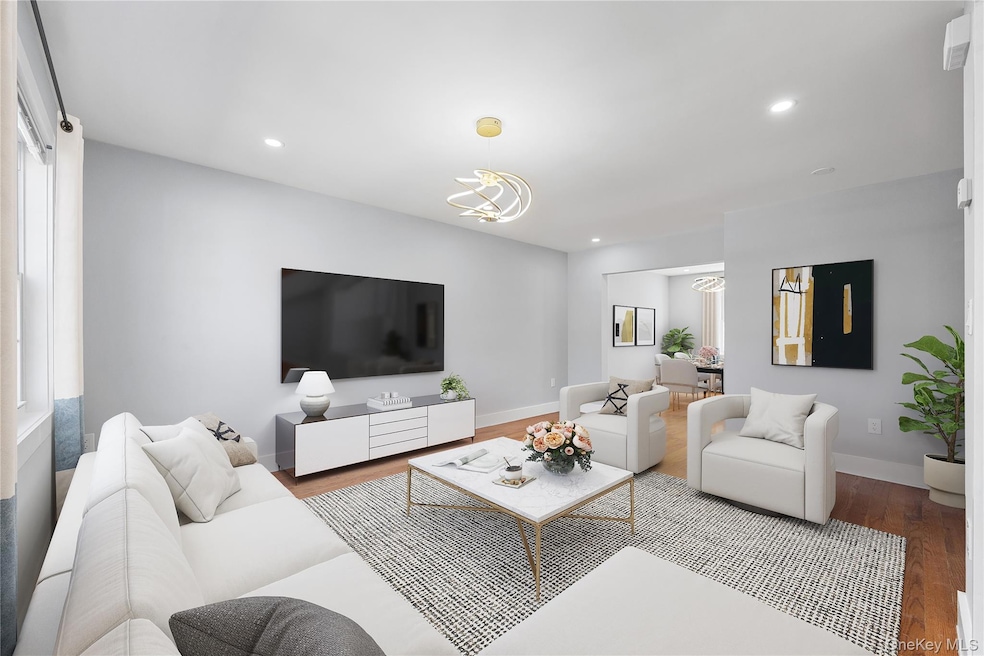 For Sale $739,000 • Co-Listing Agent