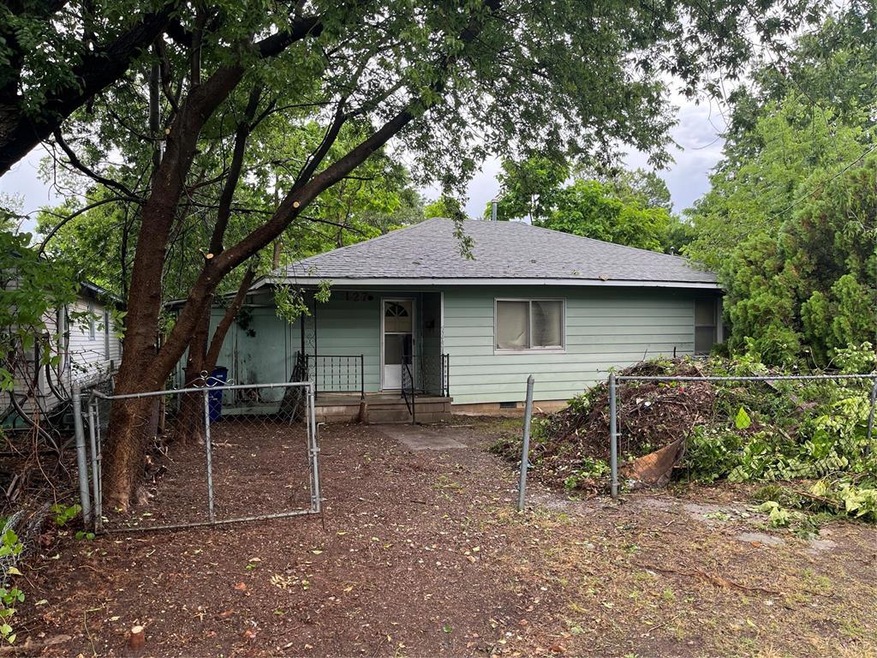 527 N Patchin Ave, Shawnee, OK 74801 - photo 1