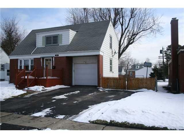 Exterior Front. WELCOME HOME.  Quite dead end stre