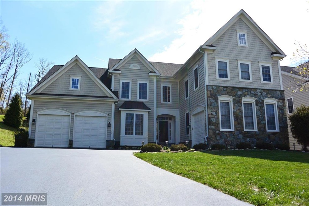 21362 Fairhunt Dr, Ashburn, VA 20148 - photo 1