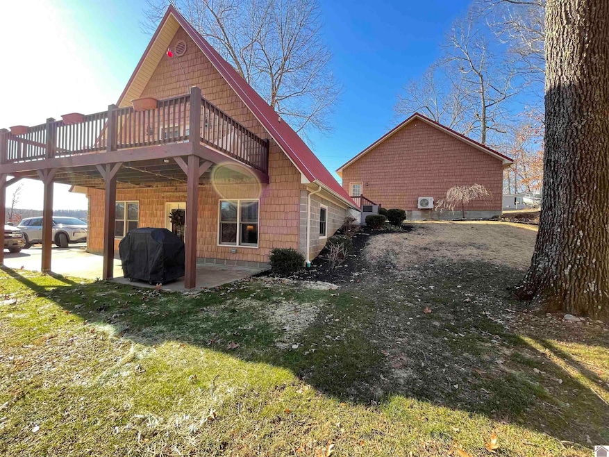 Sold $305,000