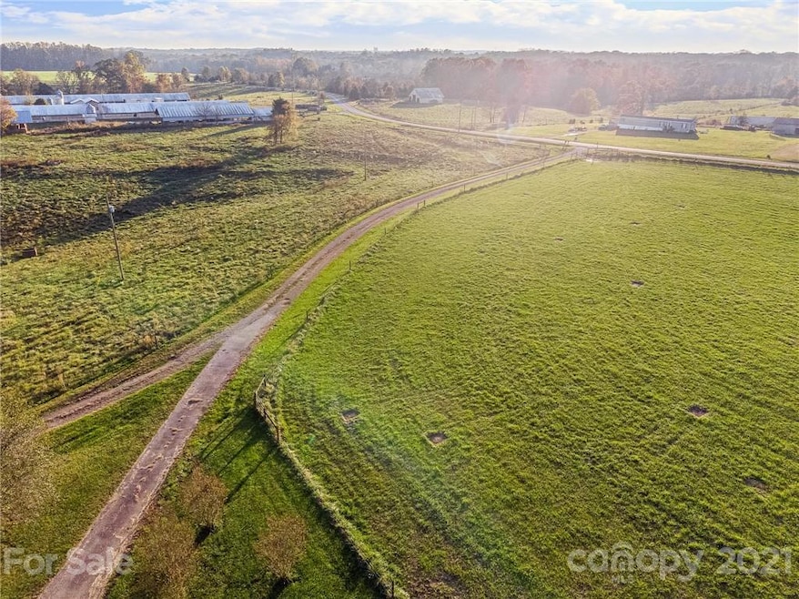 321 Elmwood Rd, Statesville, NC 28625 - photo 1