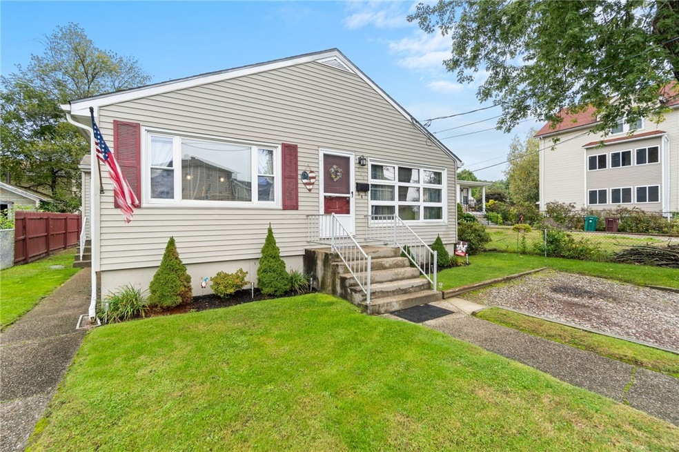 108 Angell St, Woonsocket, RI 02895 - photo 1