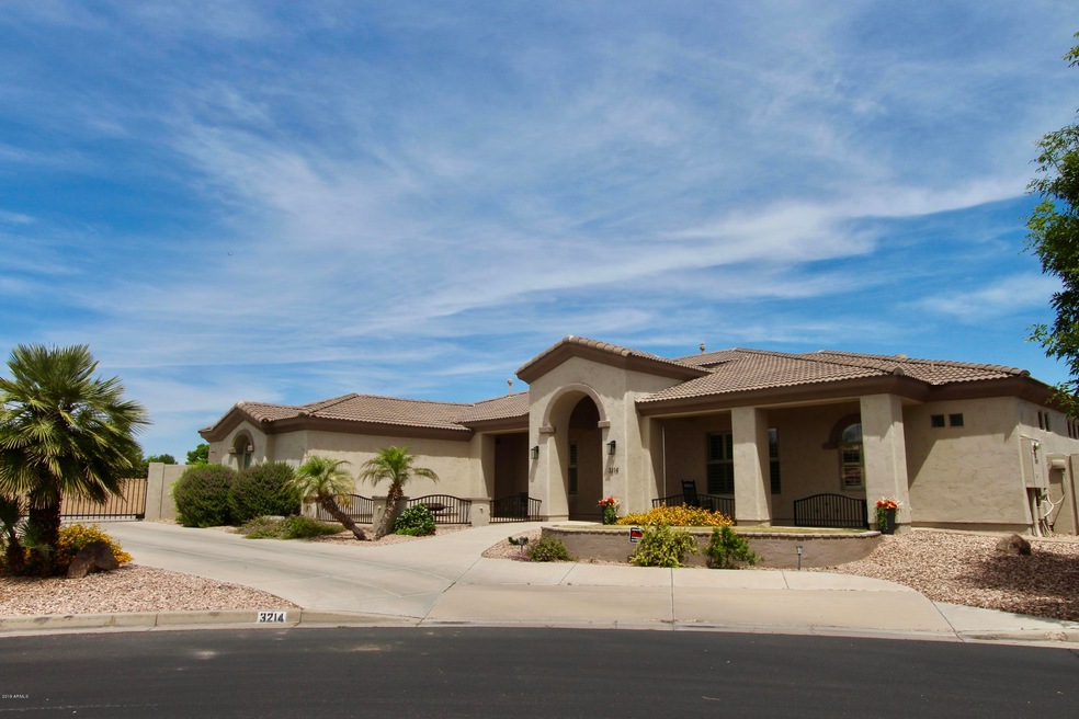 3214 E Inglewood Cir unit 112, Mesa, AZ 85213 - photo 1