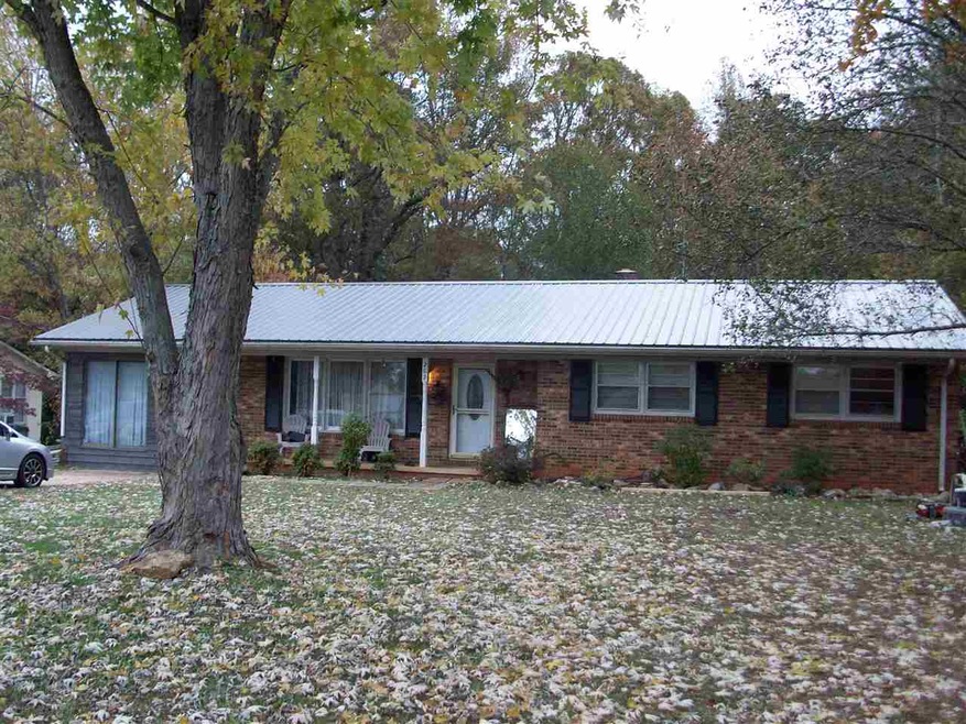 202 Rodgers St, Gaffney, SC 29341 - photo 1