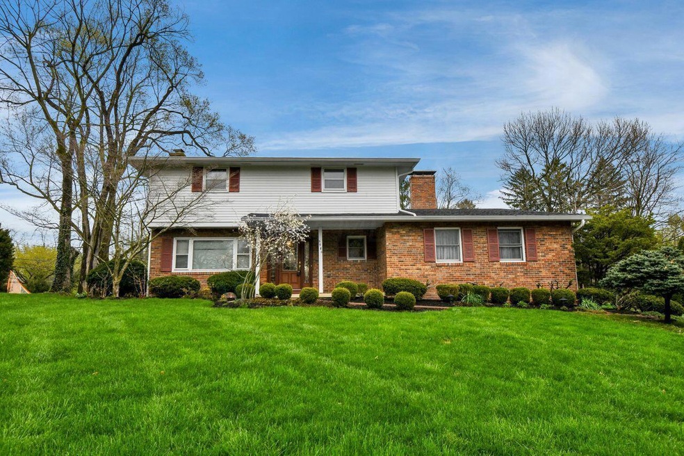 5980 Litchfield Rd, Columbus, OH 43235 - photo 1