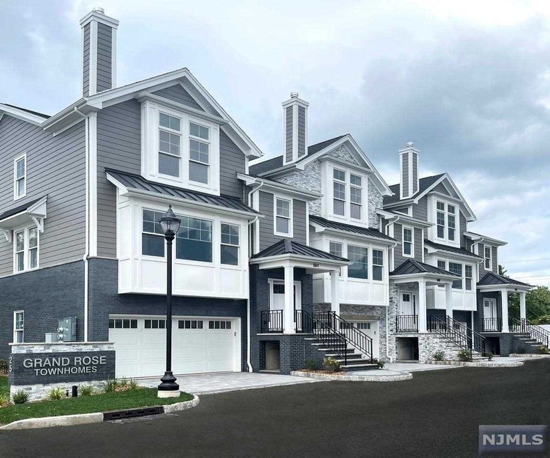 25 Division St unit 402, Cresskill, NJ 07626 - photo 1