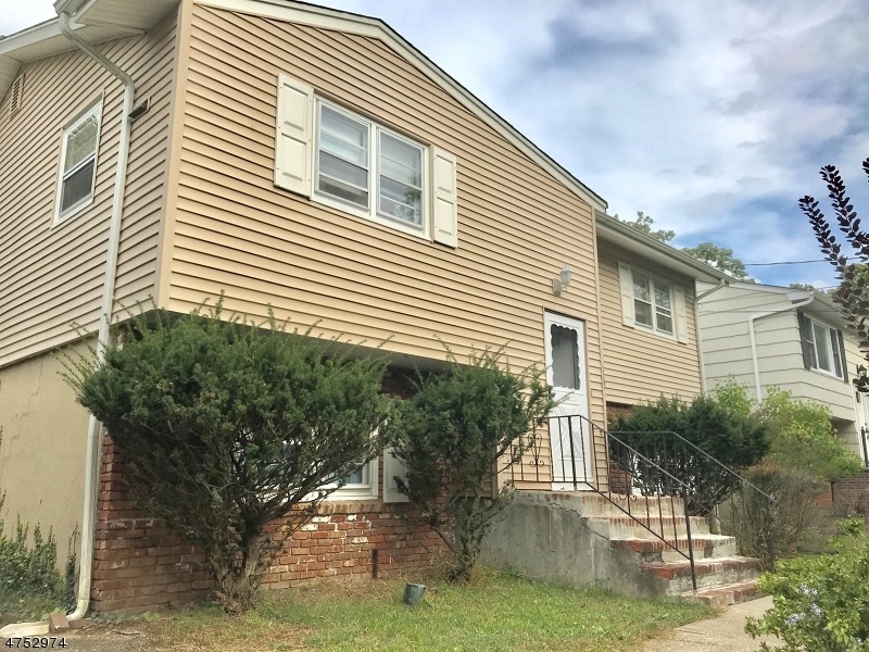 113 Papakating Rd, Hopatcong, NJ 07843 - photo 1