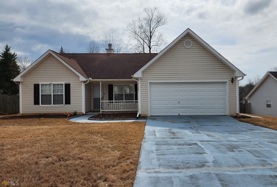 10407 Commons Crossing, Jonesboro, GA 30238 - photo 1