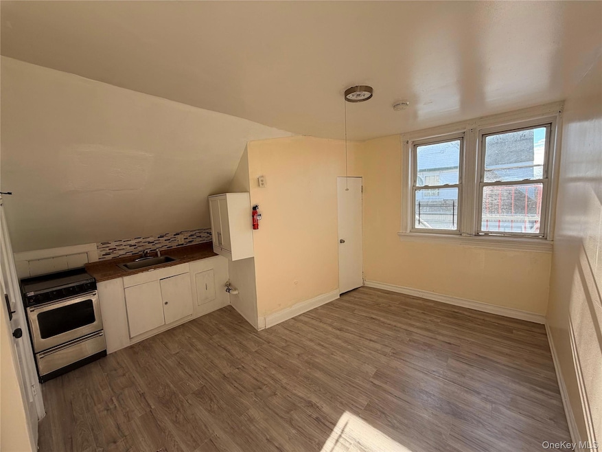 315 S 4th Ave unit 3, Mount Vernon, NY 10550 - photo 1