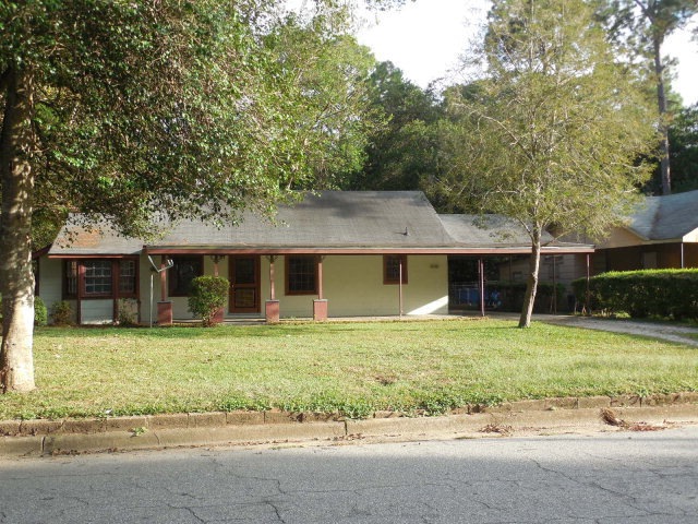 810 Baldwin Dr, Albany, GA 31707 - photo 1
