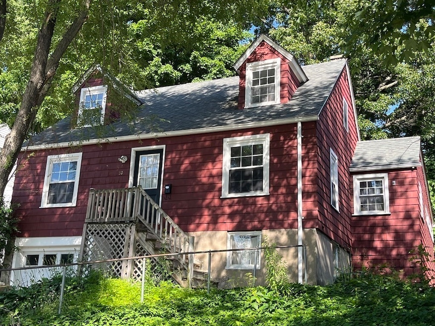 32 Indian Lake Pkwy, Worcester, MA 01605 - photo 1