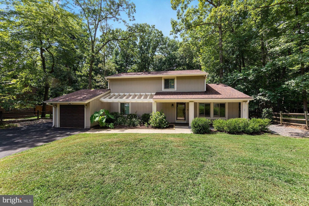 14908 Coles Chance Rd, North Potomac, MD 20878 - photo 1